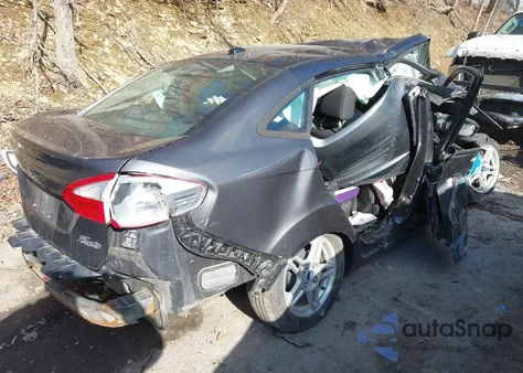 2019 Ford Fiesta Se z USA, uszkodzony, nr VIN 3FADP4BJ6KM151831